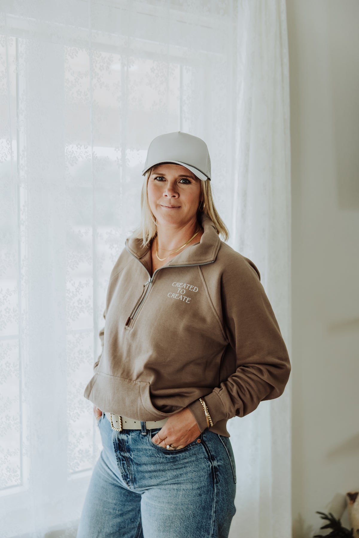"Created to Create" Boxy Quarter Zip Fleece in Brown Sugar